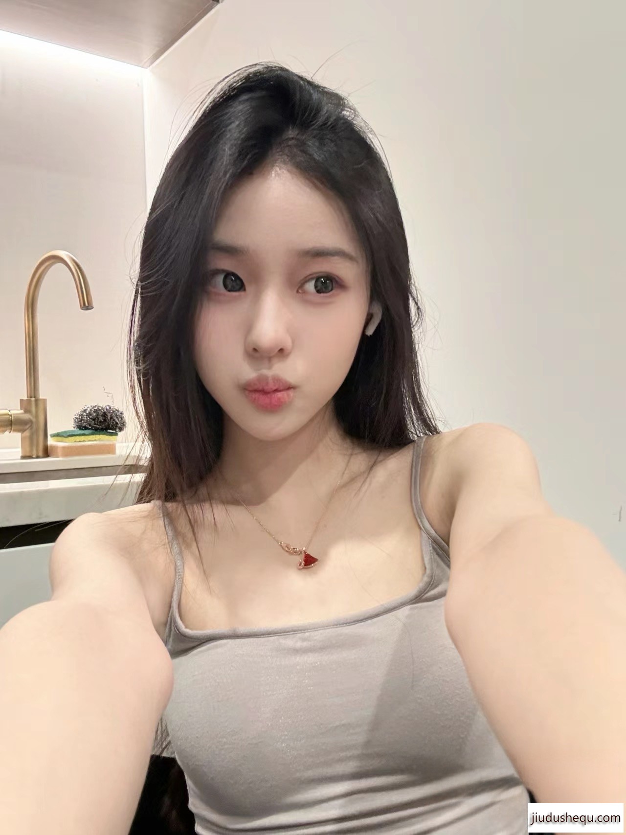 125199_WRQGNHNVGCRW3HU.jpg